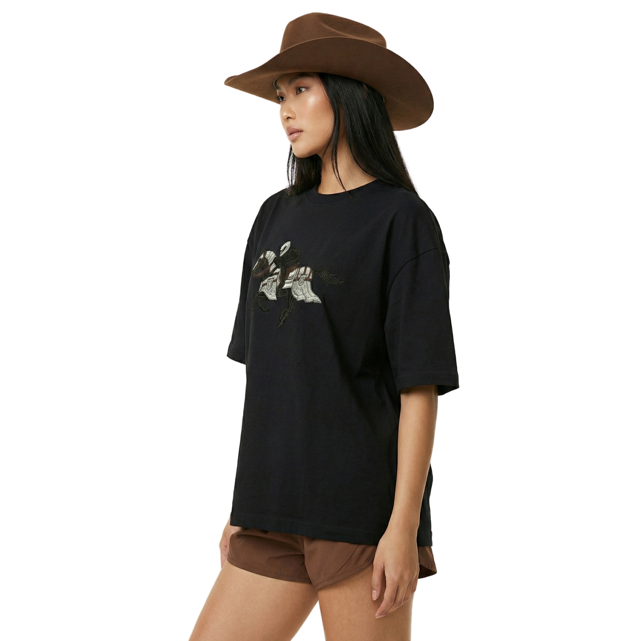 Civary Black in Benchakitti performance tee